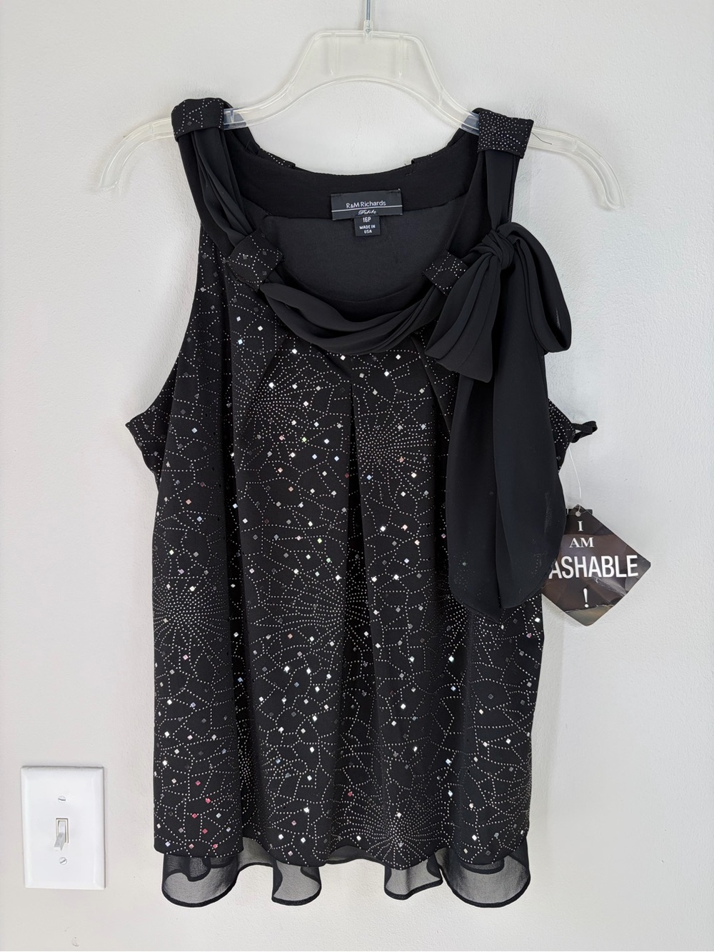 R&M Richards Black and Silver Sleeveless Geometric Starburst Chiffon Bow Blouse